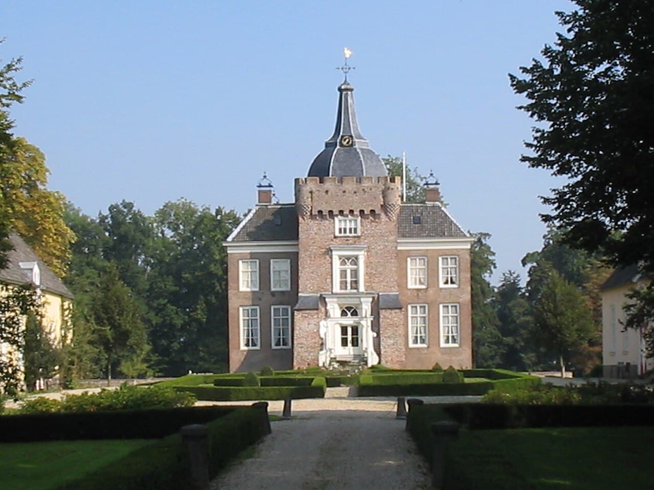Heukelum Castle — Netherlands castle