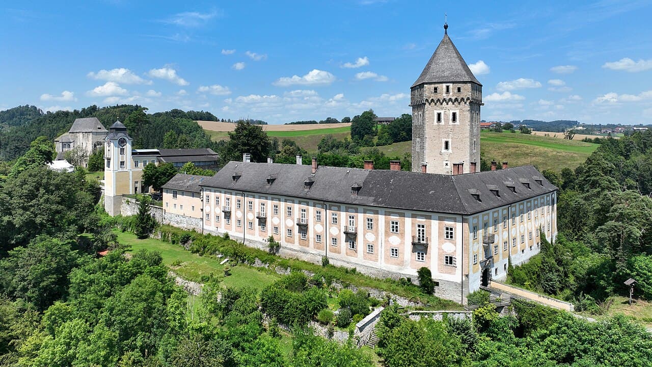 Neuhaus Castle — Austria castle