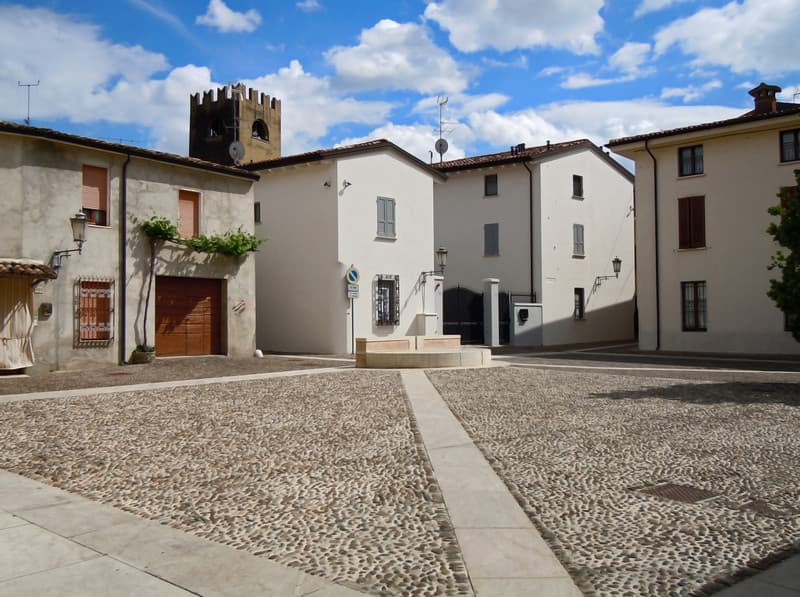 Castelvecchio (Castel Goffredo) — Italy castle