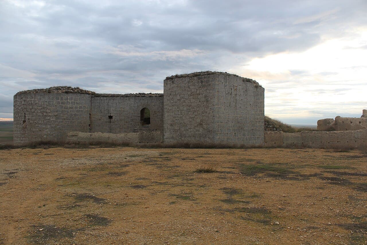 Castle of Torremormojón — Spain castle