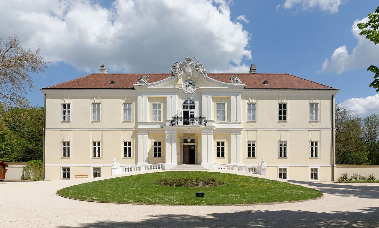 Wilfersdorf Castle — Austria castle