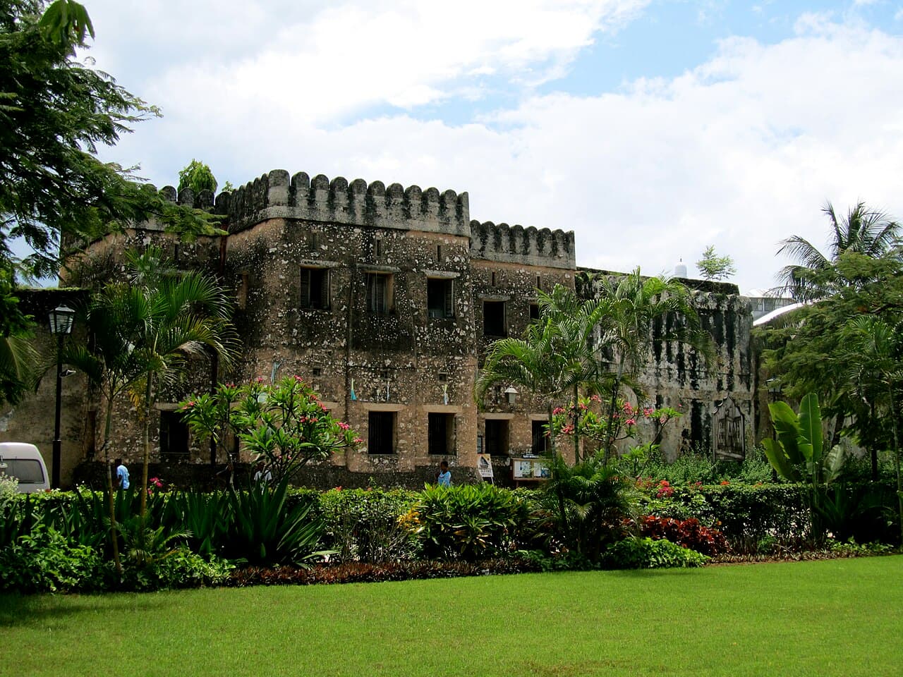 Old Fort of Zanzibar — Tanzania castle