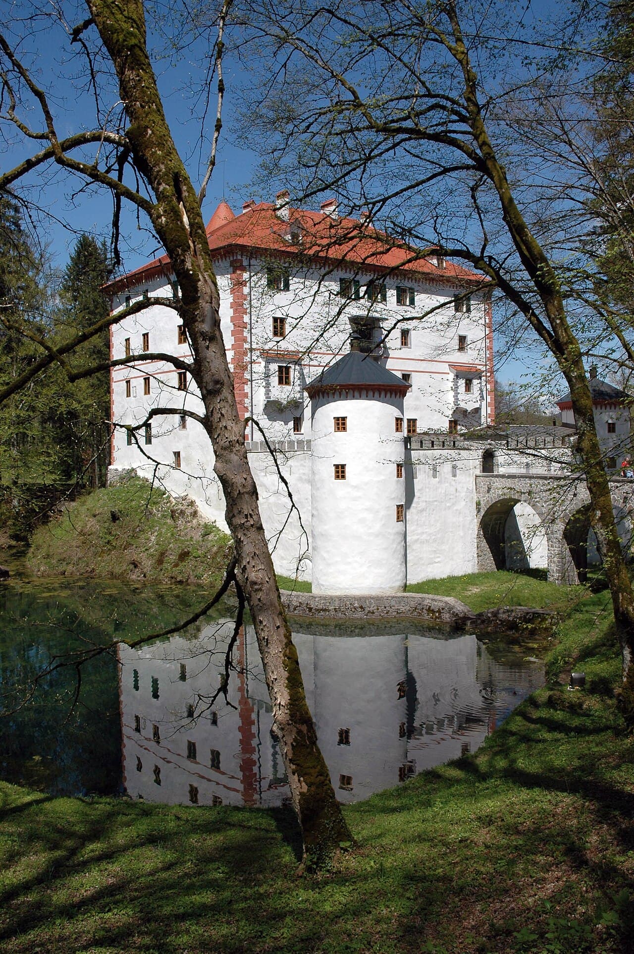 Snežnik — Slovenia castle