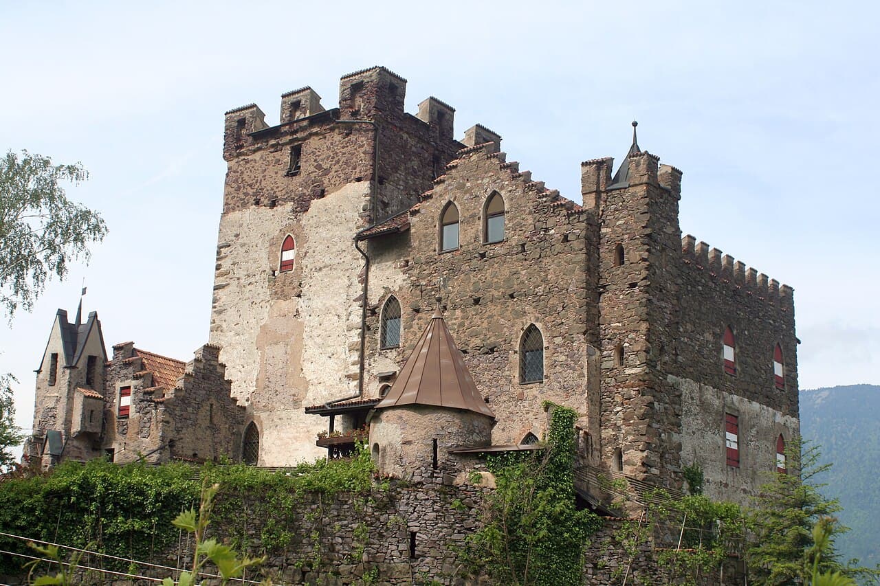 Katzenstein Castle — Italy castle