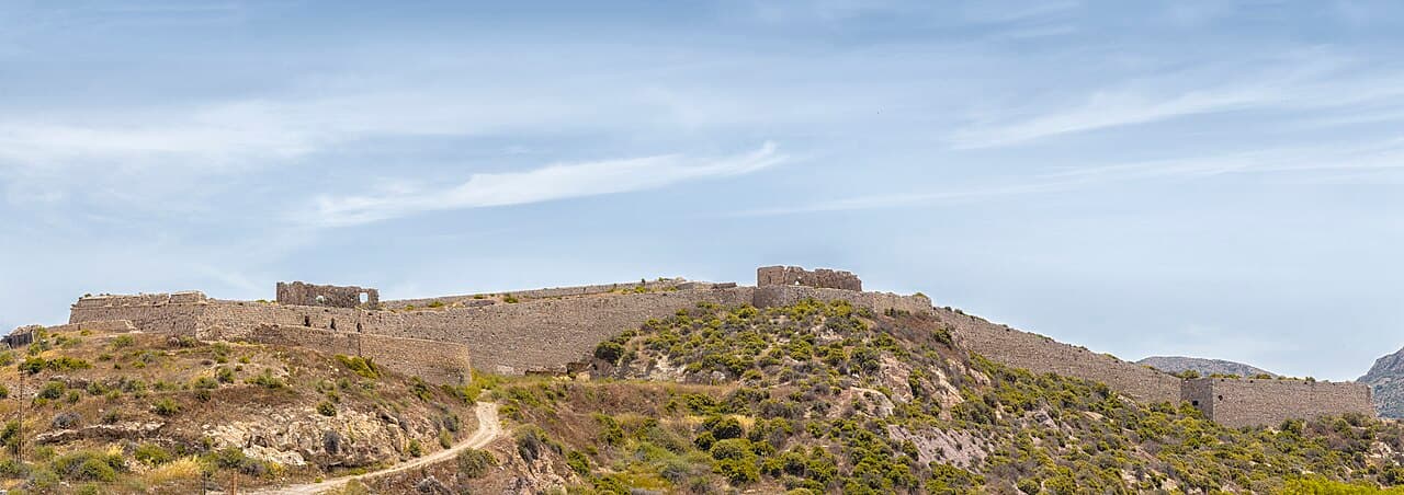 Los Moros Fort — Spain castle