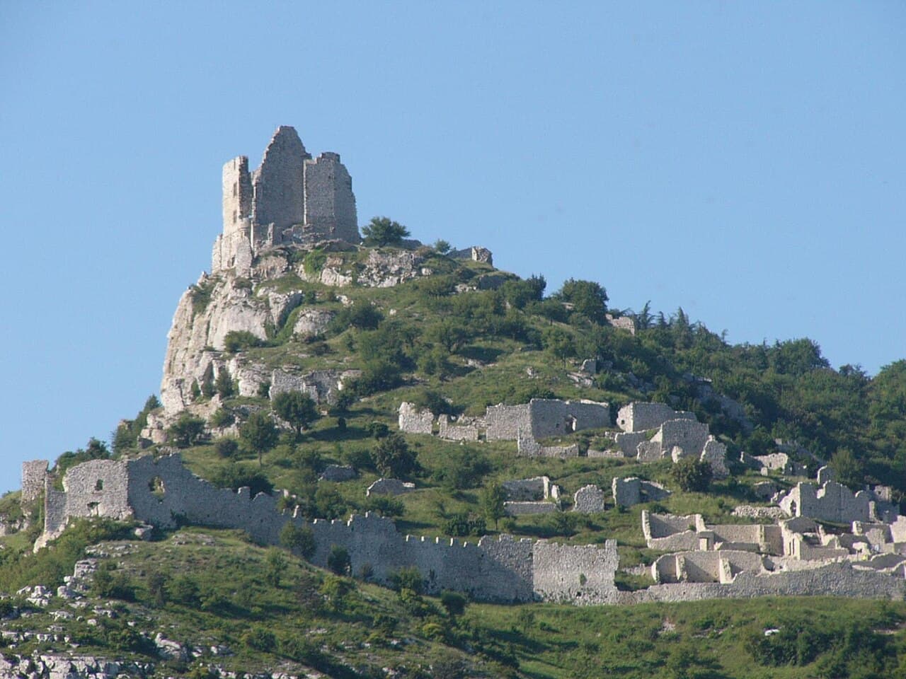Château de Crussol — France castle