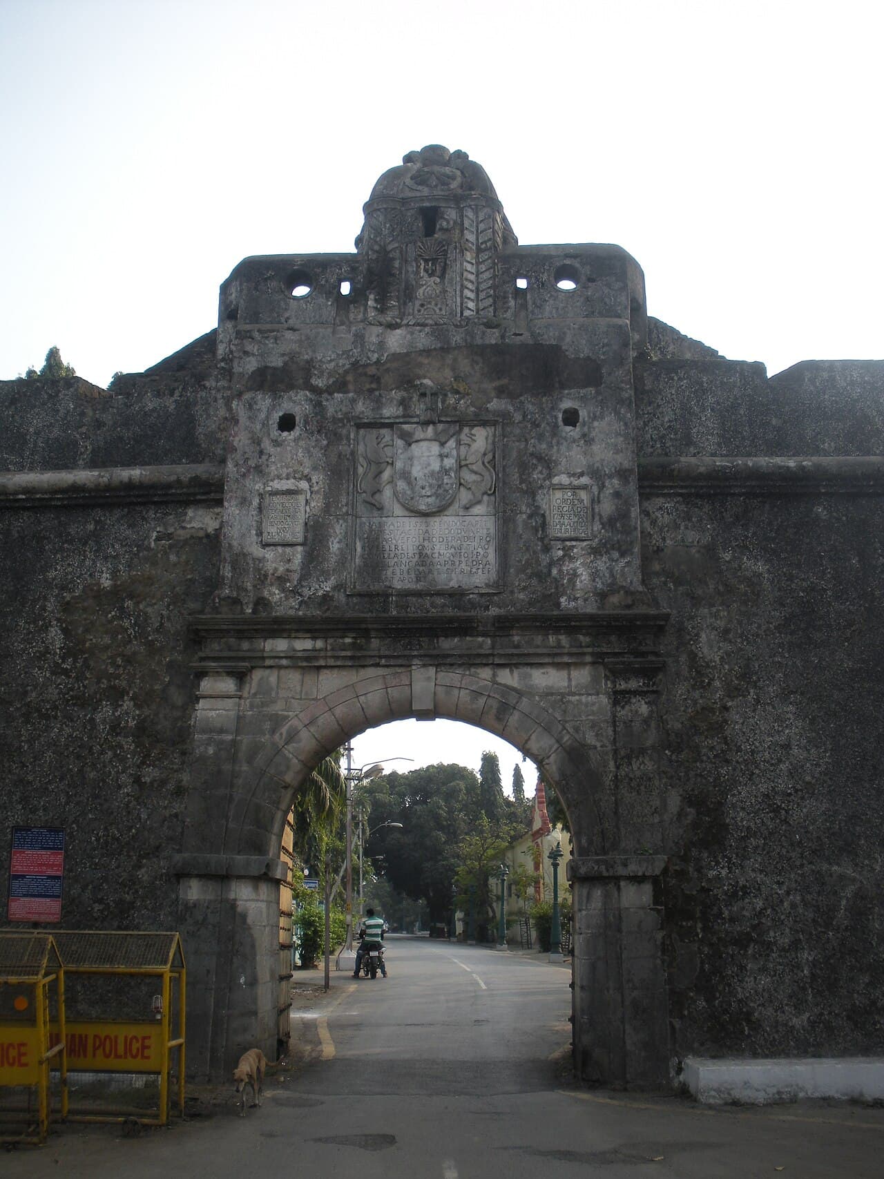 Moti Daman Fort — India castle