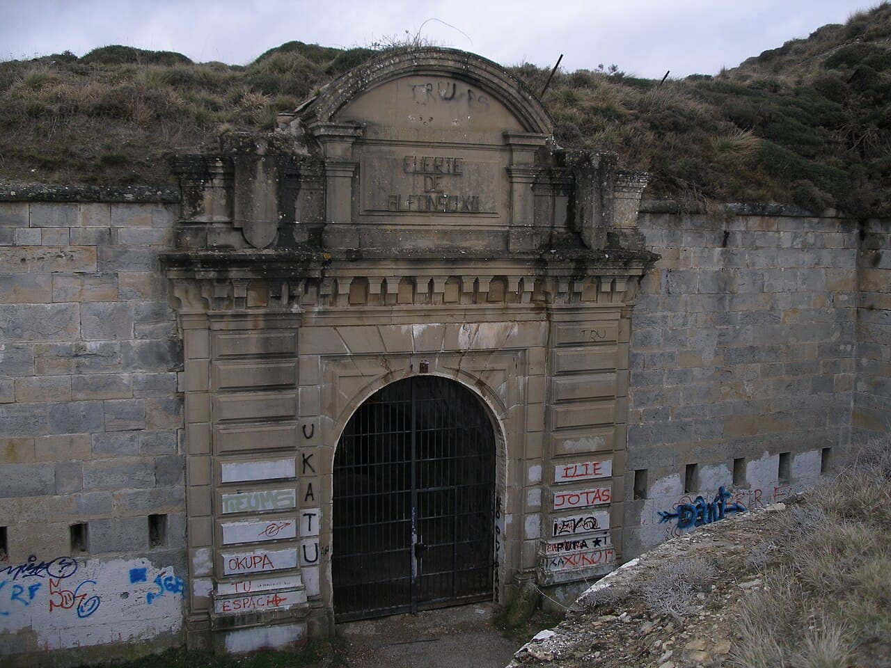 Fort San Cristóbal — Spain castle