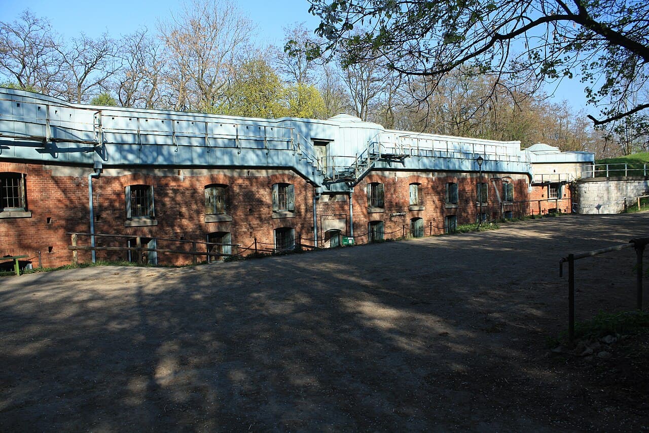 Fort 49 1/4 Grębałów — Poland castle