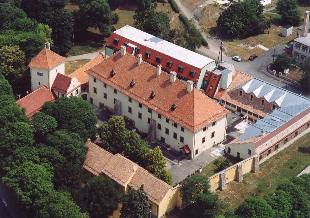 Castle of Devecser — Hungary castle