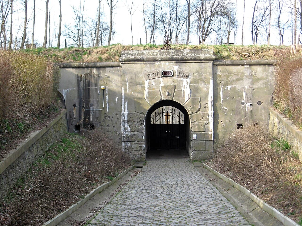 Fort de Lantin — Belgium castle