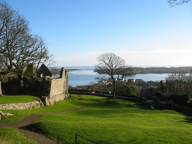 Dundrum Castle — United Kingdom castle