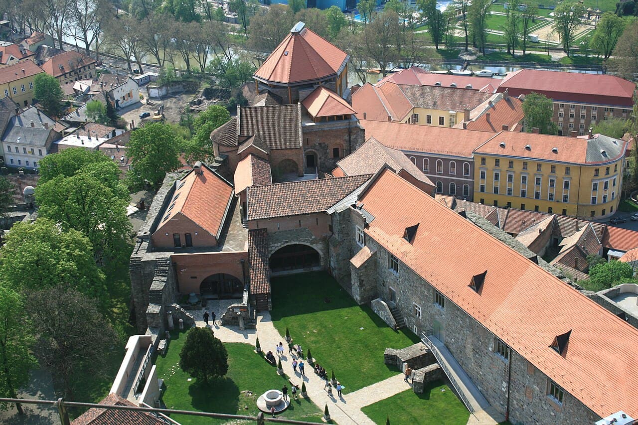 Esztergom Castle — Hungary castle