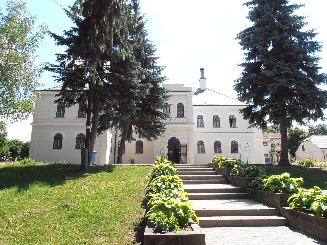Rákóczi Mansion, Felsővadász — Hungary castle