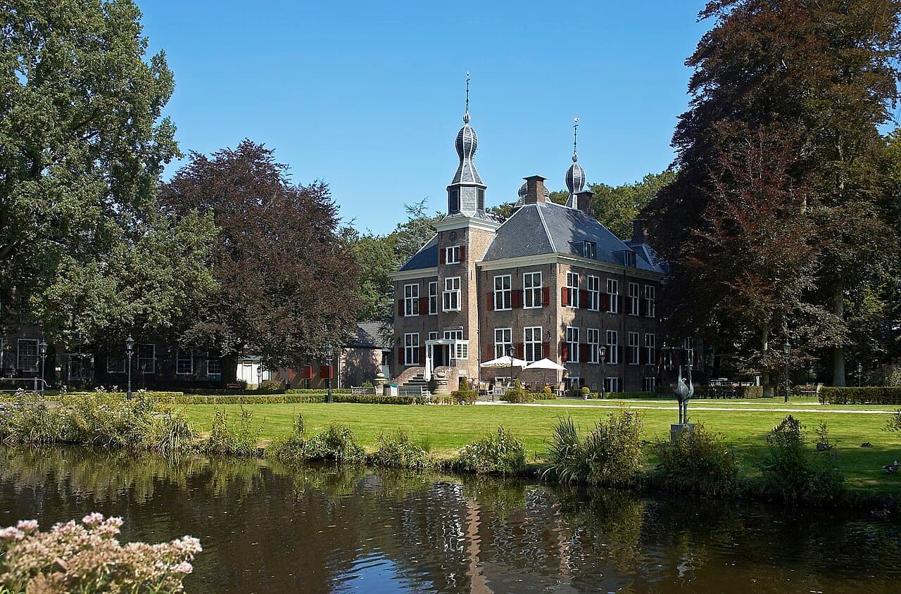 Kasteel de Essenburgh — Netherlands castle