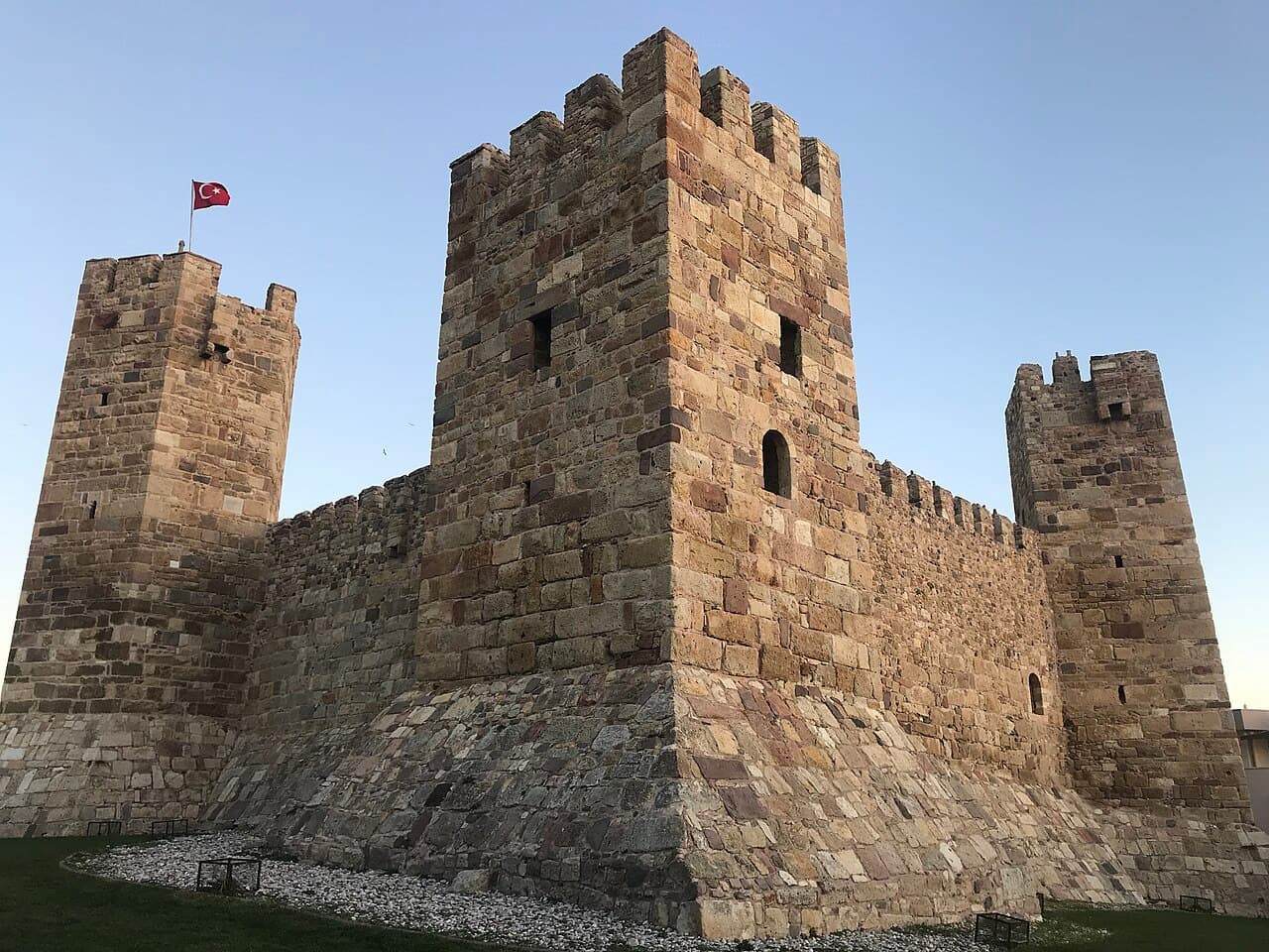 Çandarlı Castle — Turkey castle