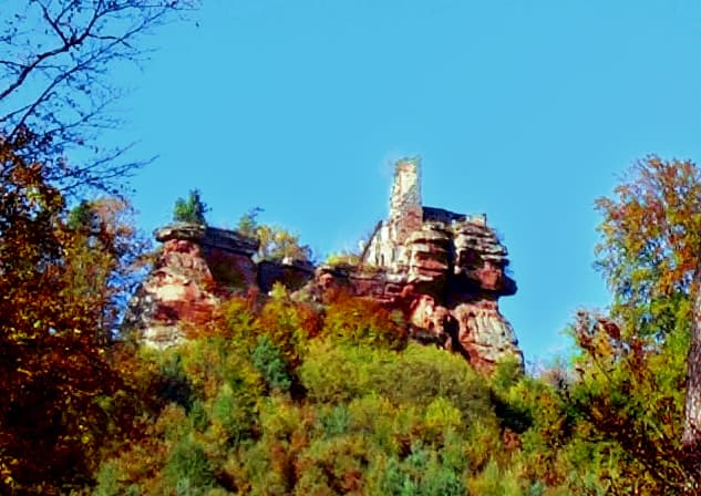 Lutzelhardt Castle — France castle