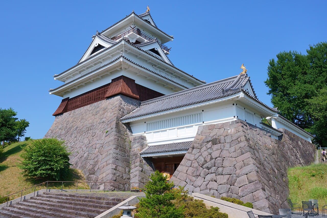 Kaminoyama Castle — Japan castle