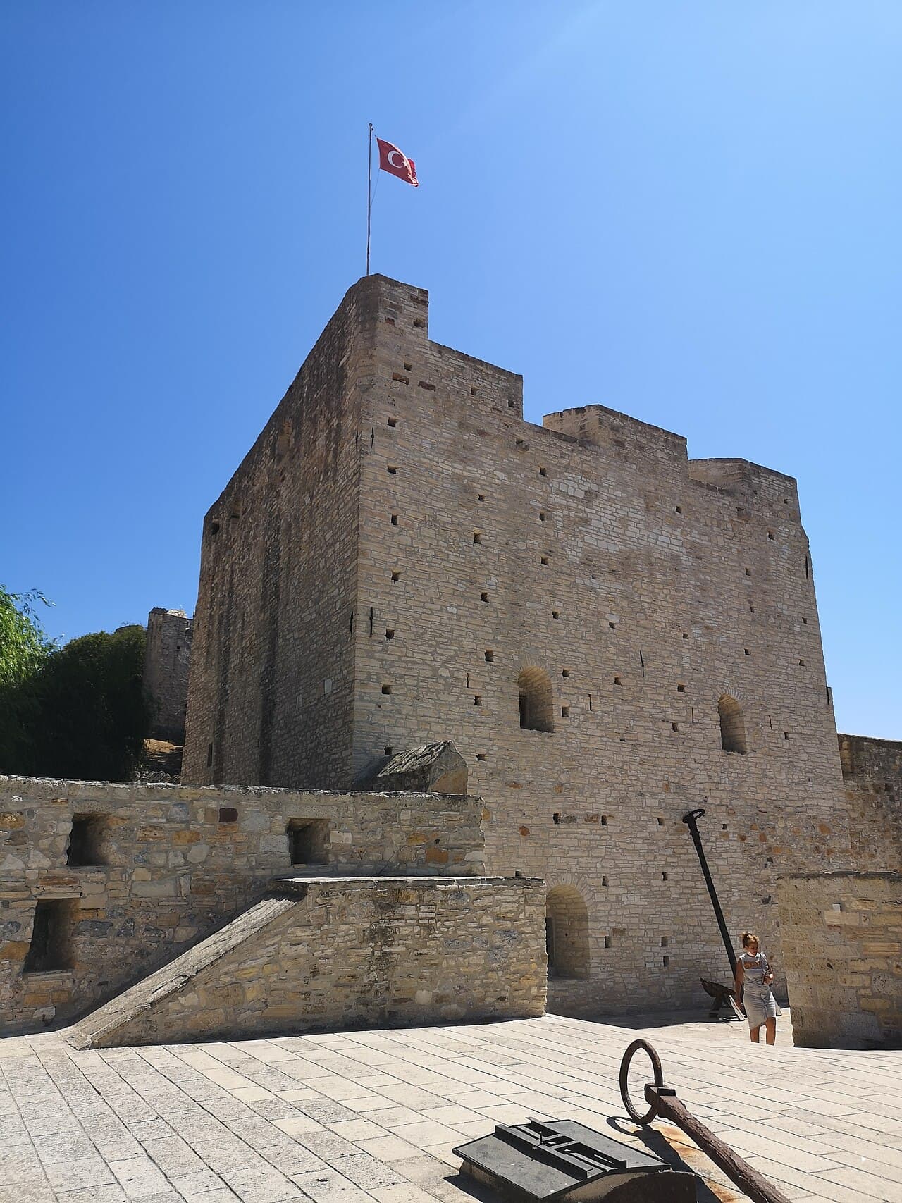 Çeşme Castle — Turkey castle