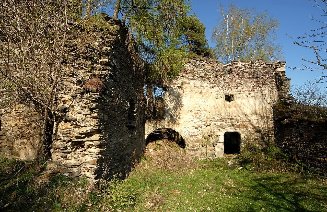 Burgruine Gradenegg — Austria castle