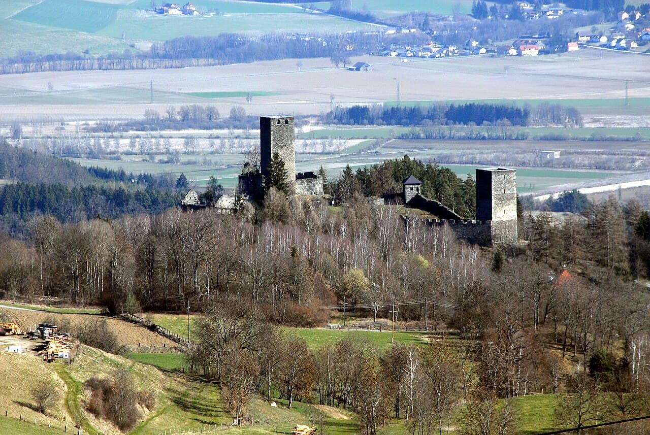 Burgruine Liebenfels — Austria castle