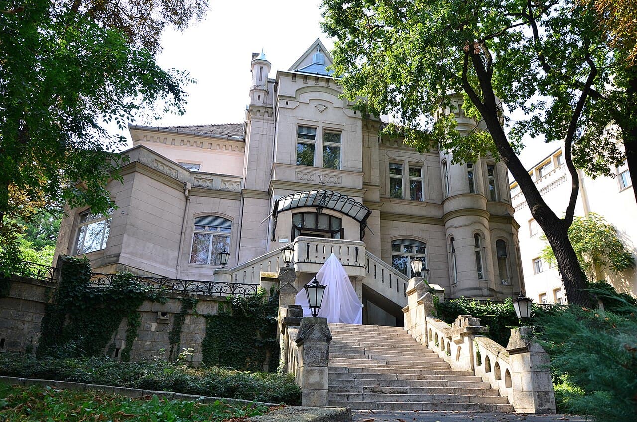 Sacelláry Castle — Hungary castle