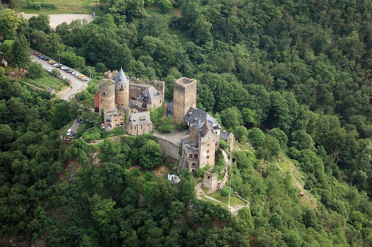 Schonburg — Germany castle