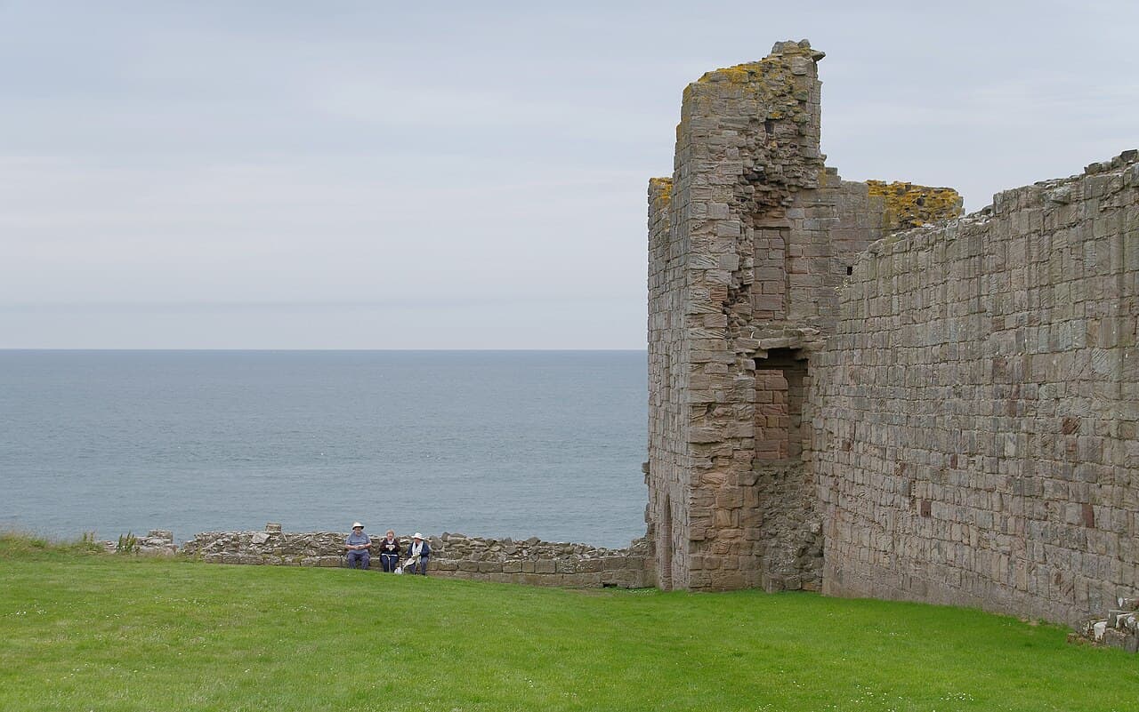 Dunstanburgh Castle — United Kingdom castle