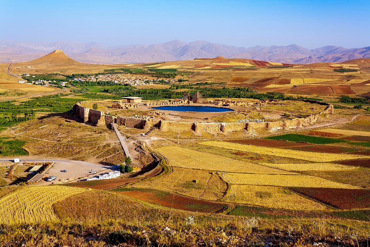 Takht-e Soleyman — Iran castle