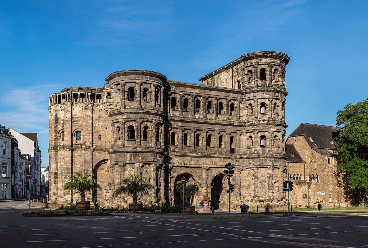 Porta Nigra — Germany castle