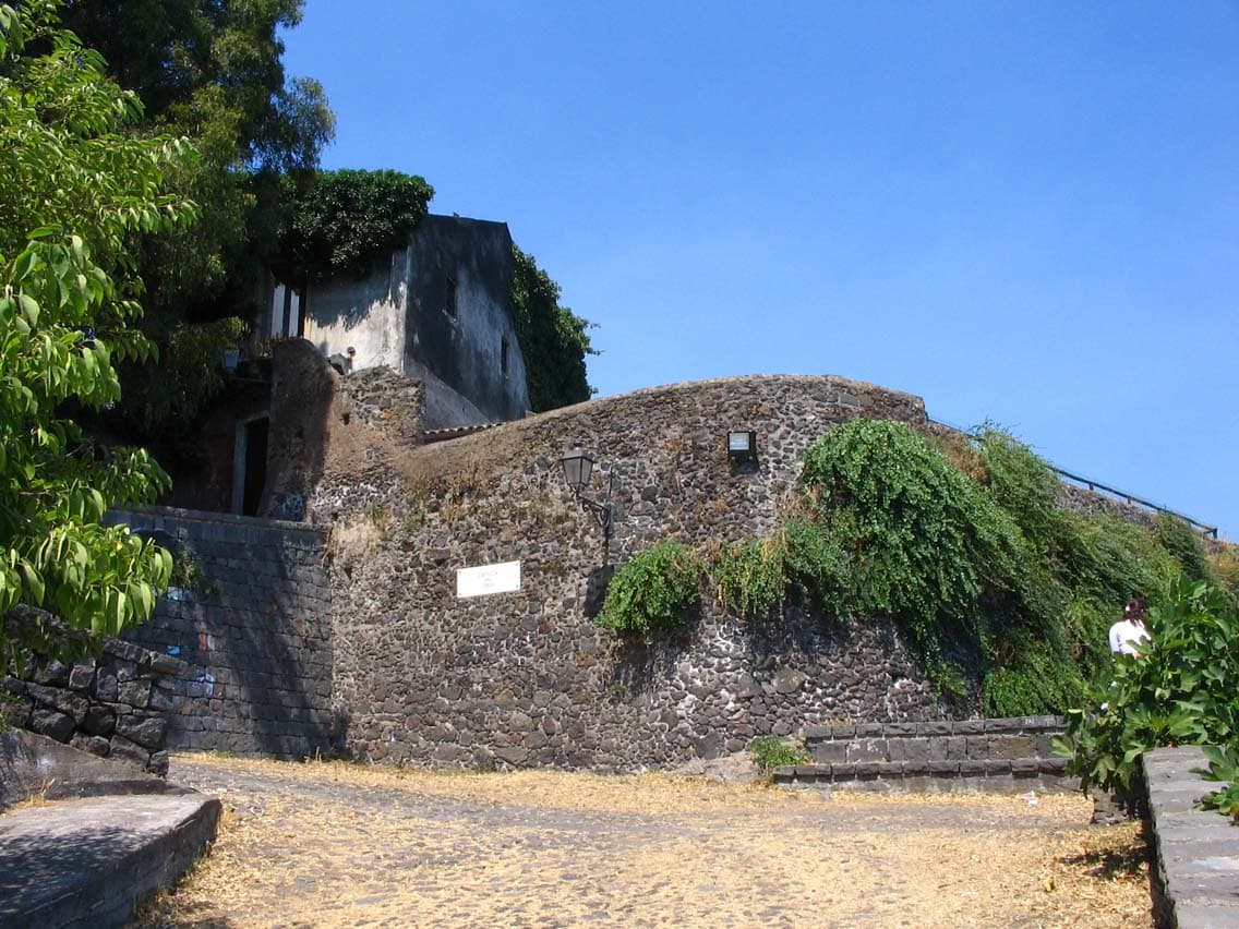 Fortezza del Tocco — Italy castle