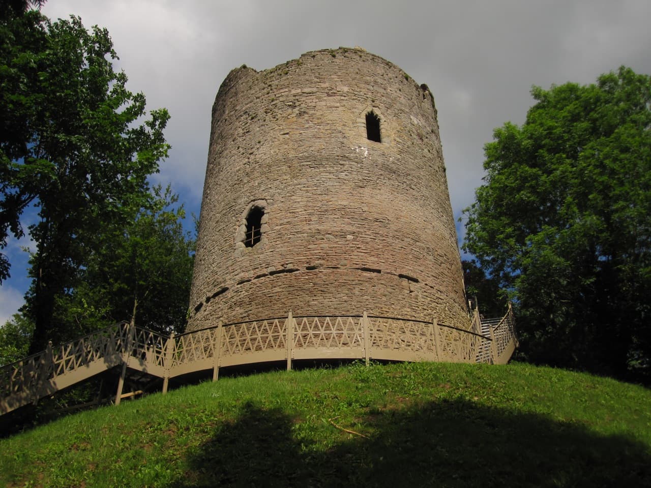 Bronllys Castle — United Kingdom castle