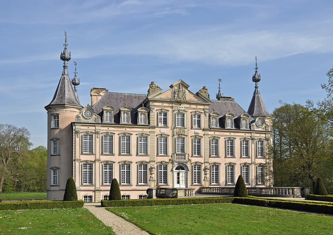 Poeke Castle — Belgium castle