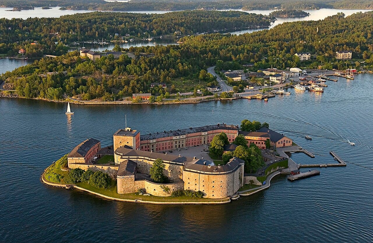 Vaxholm Castle — Sweden castle
