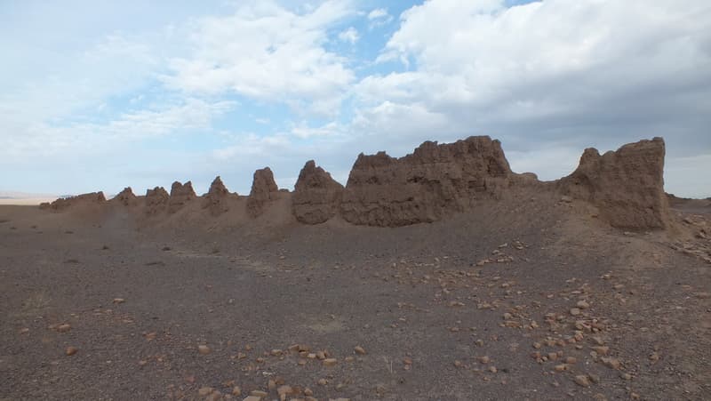 Qermez Castle (Qom County) — Iran castle