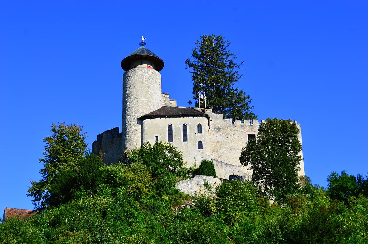 Hermitage with Birseck Castle ruins — Switzerland castle