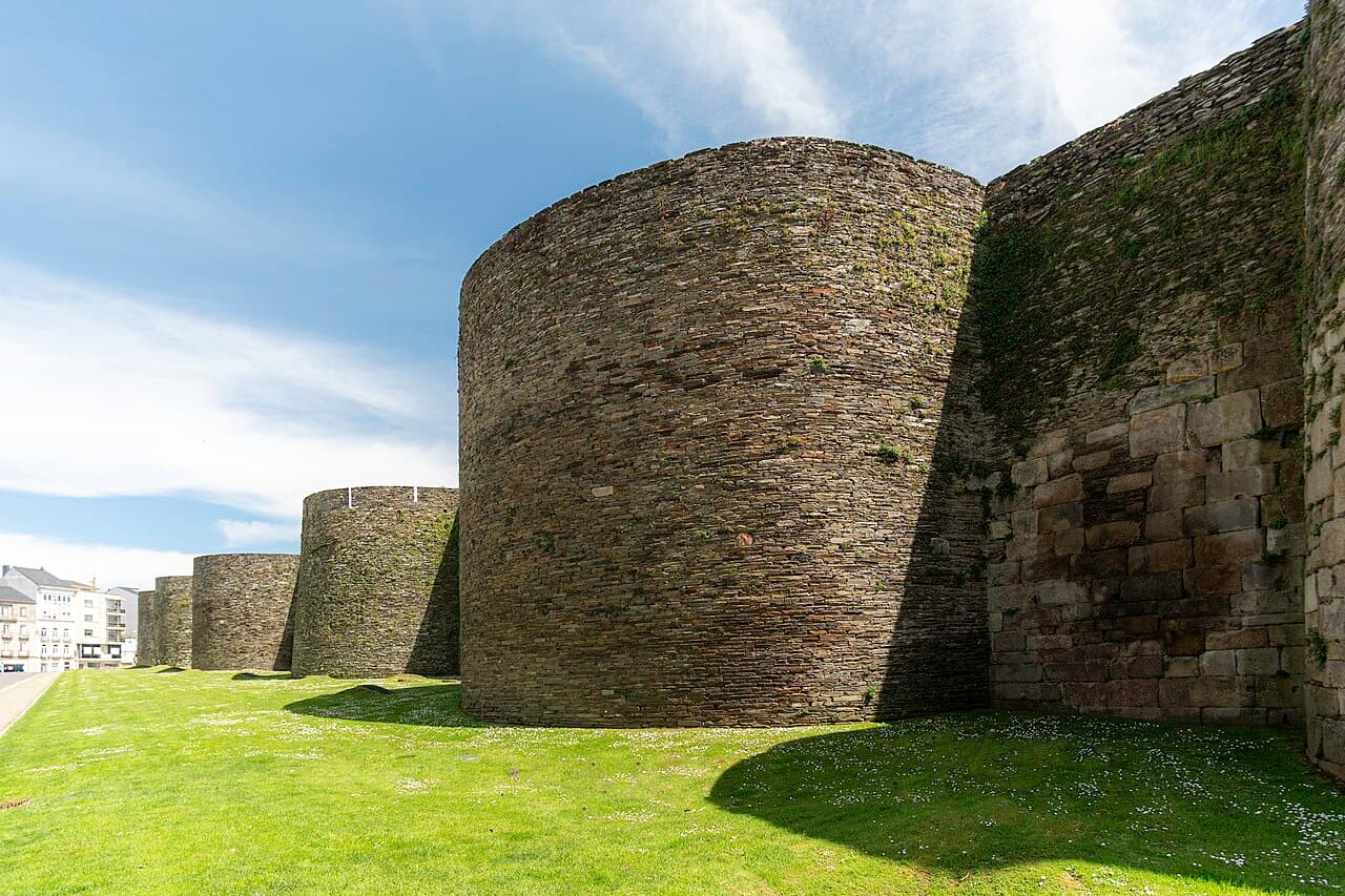 Roman Walls of Lugo — Spain castle