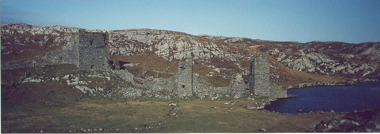 Dunlough Castle — Ireland castle