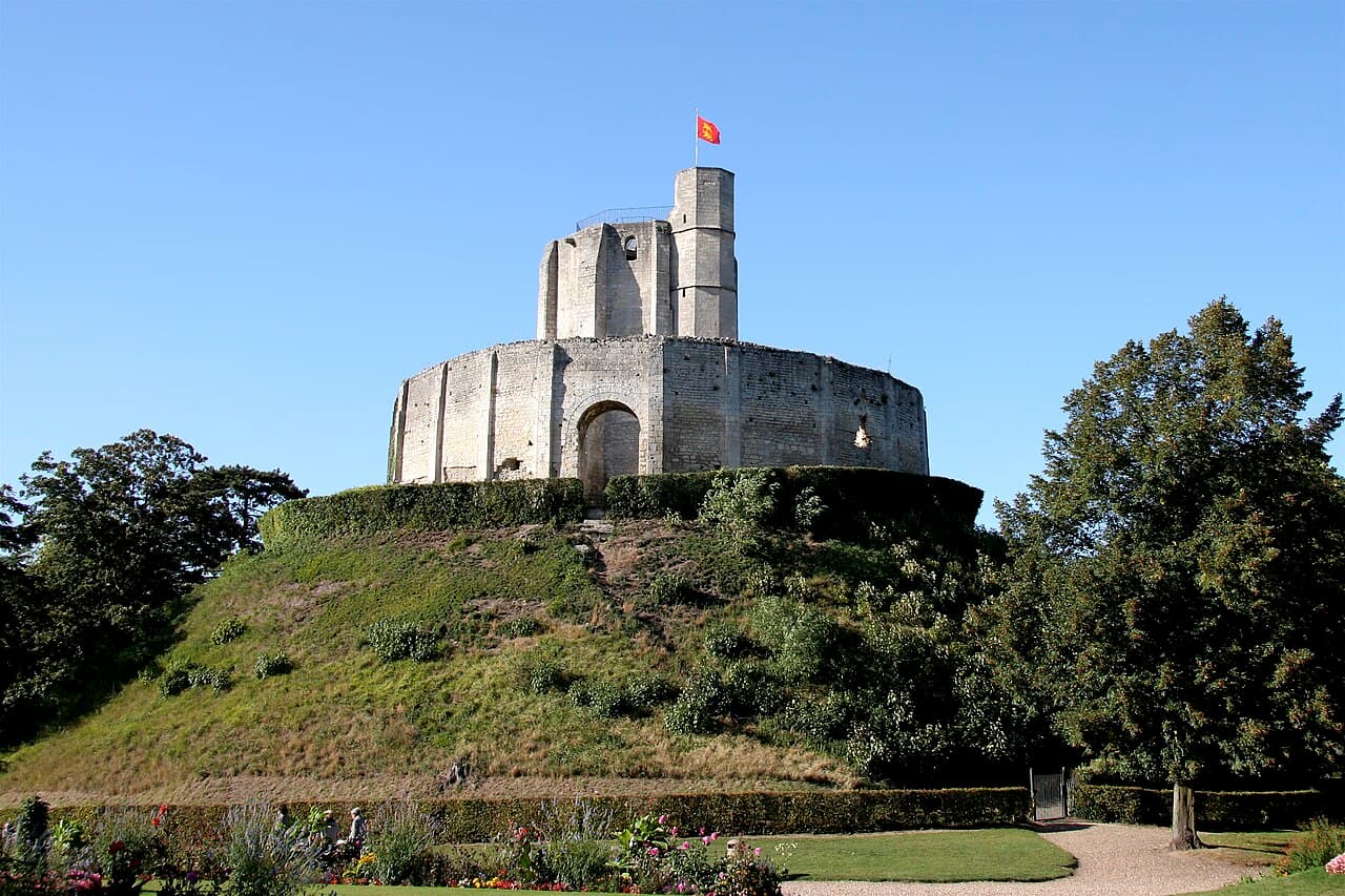 Gisors Castle — France castle