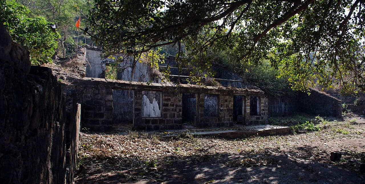 Dongri Fort — India castle