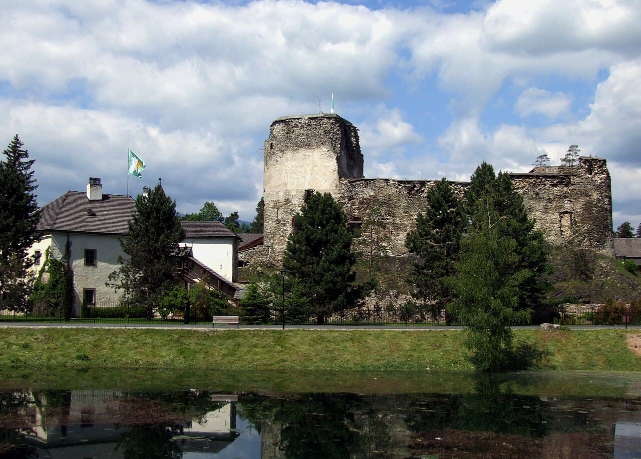 Liptovský Hrádok Castle — Slovakia castle