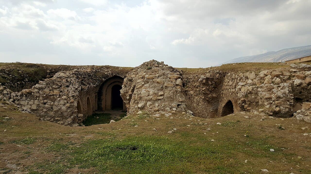 Hezar Darb Castle — Iran castle