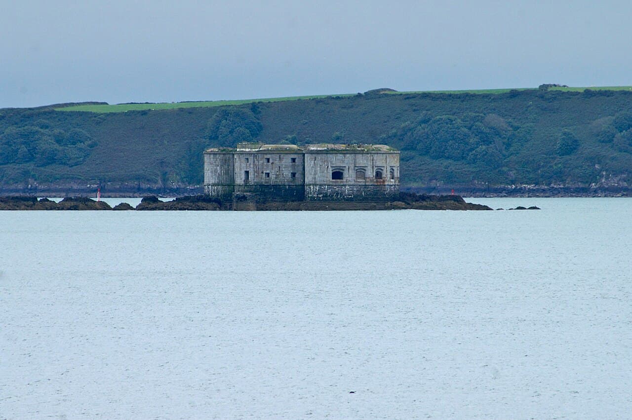 Stack Rock Fort — United Kingdom castle