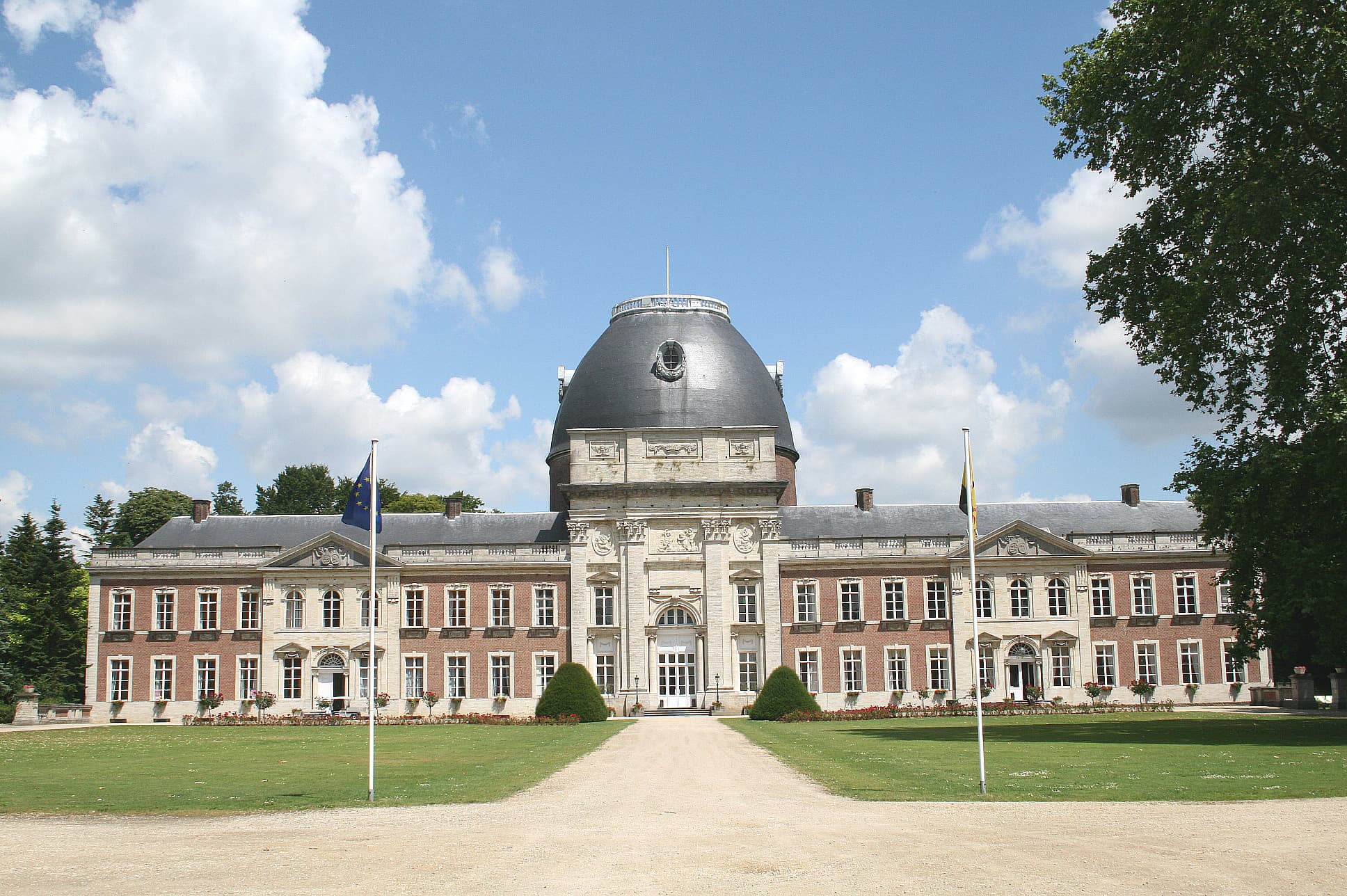 Opheylissem Castle — Belgium castle