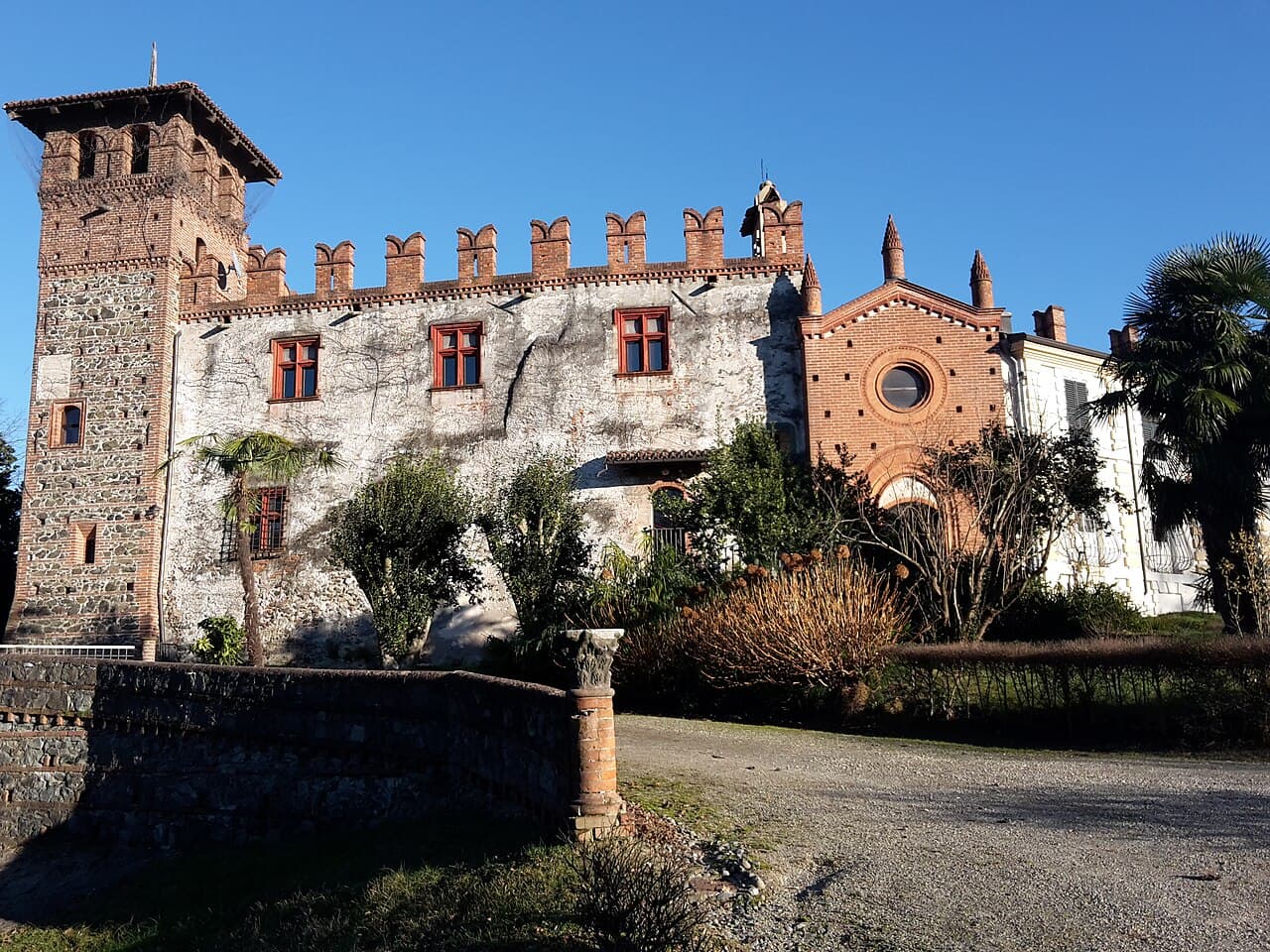 Banchette Castle — Italy castle