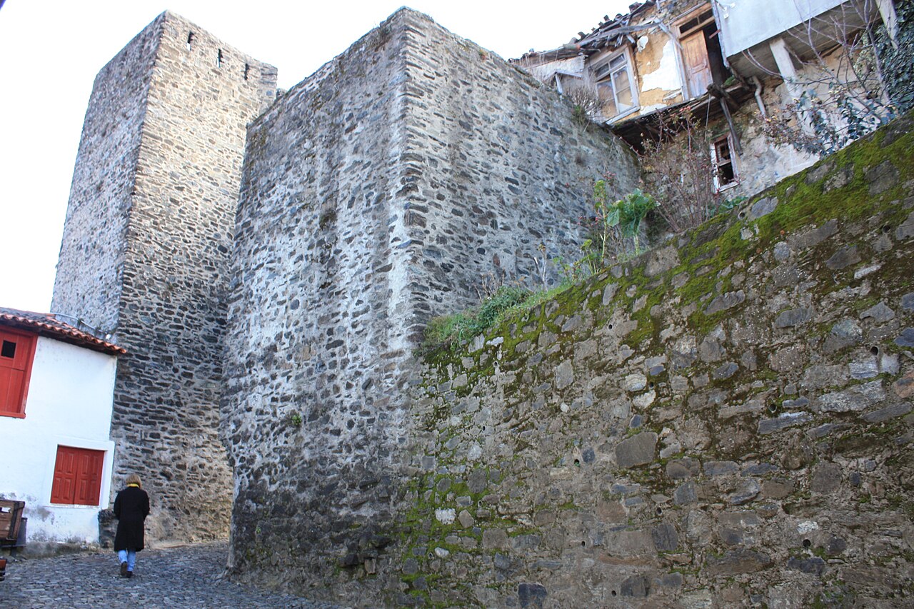 Castle of Vinhais — Portugal castle