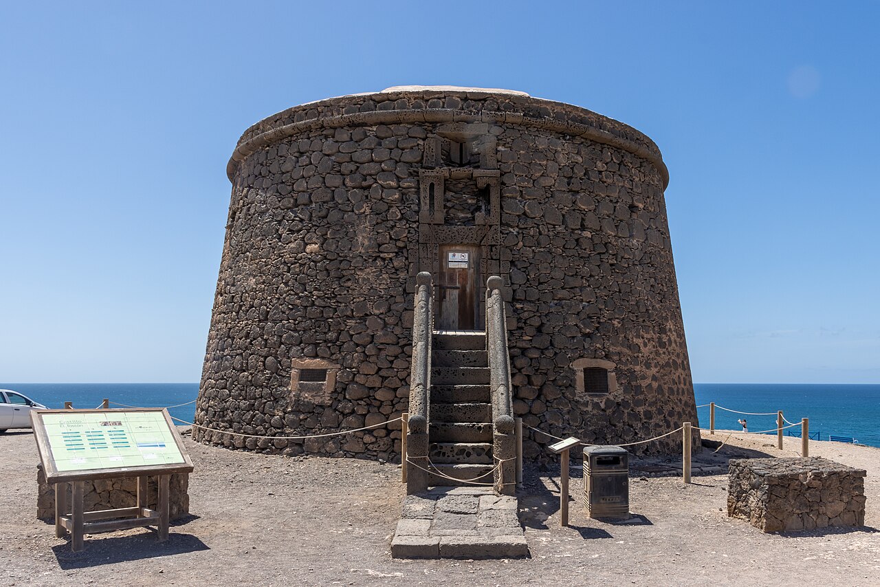 Torre del Tostón — Spain castle