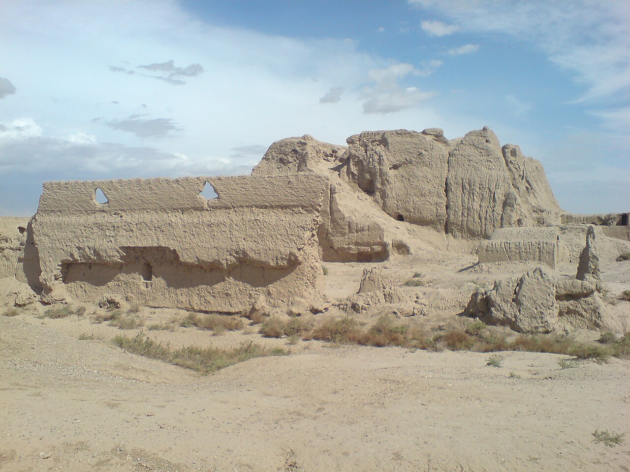 Zard Castle — Iran (Islamic Republic of) castle