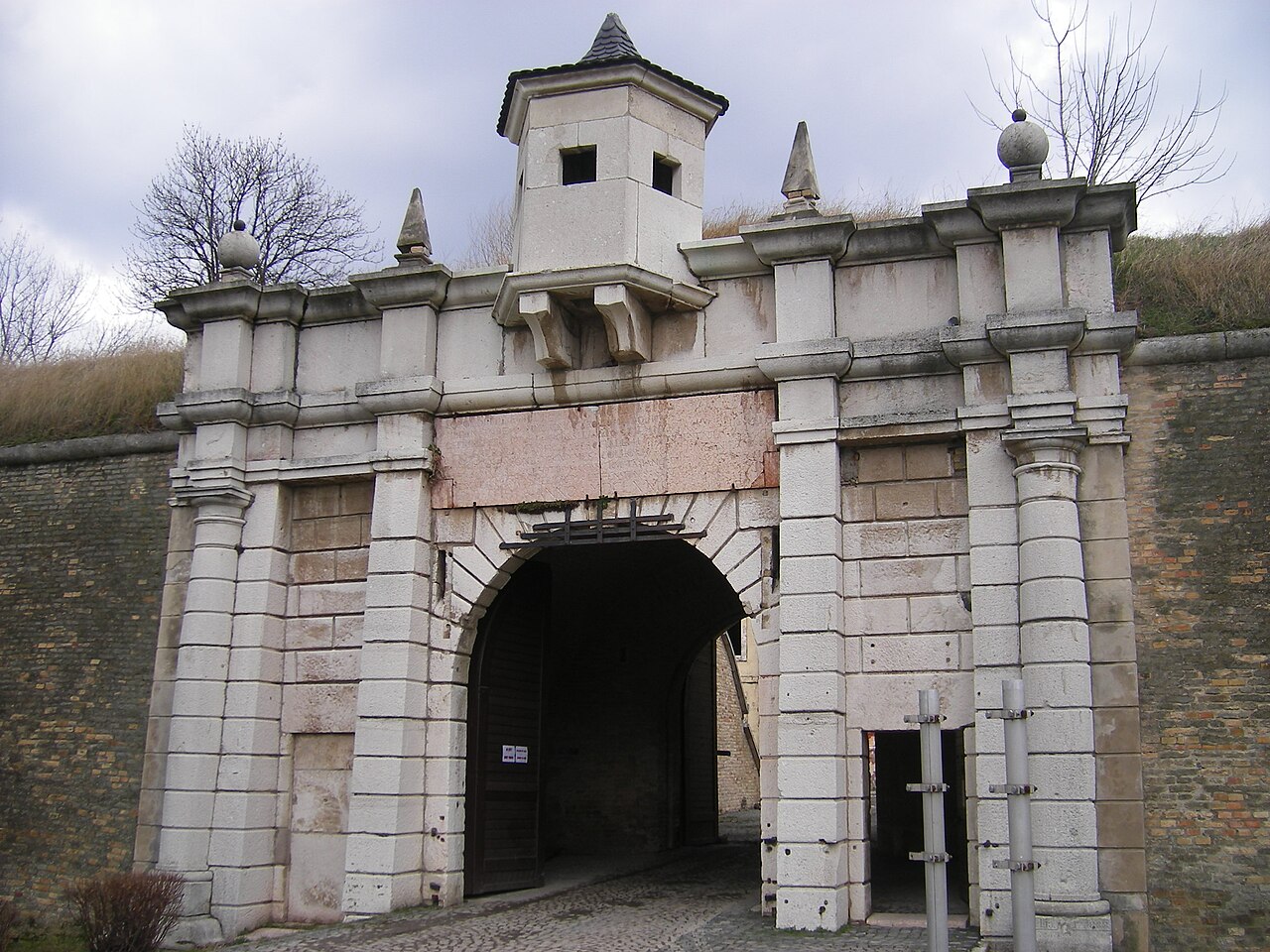 Komárno Fortress — Slovakia castle