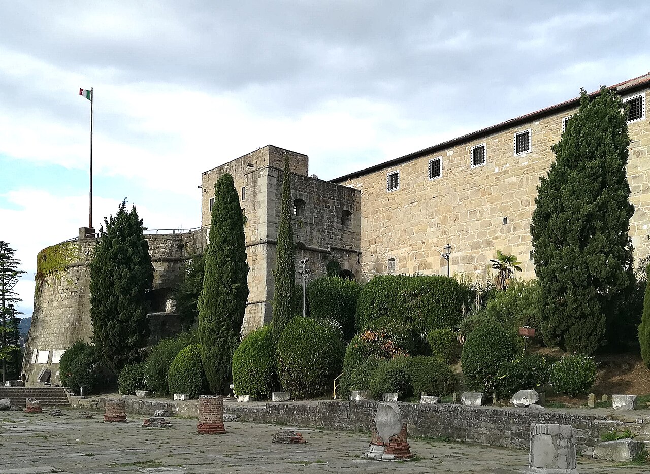 San Giusto Castle — Italy castle